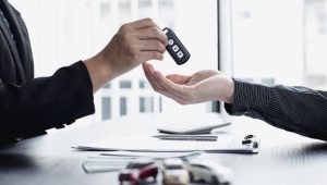 ¿Cuál es el mejor mes para comprar un auto en Perú?