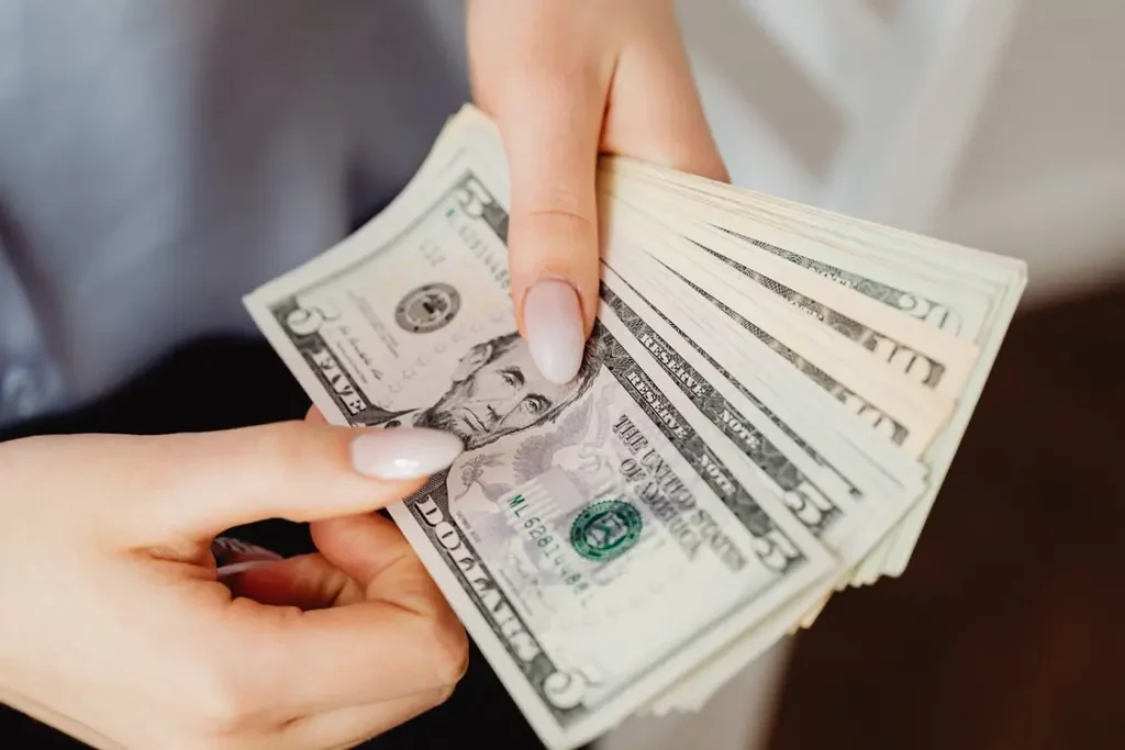 dolar sigue bajo en Perú