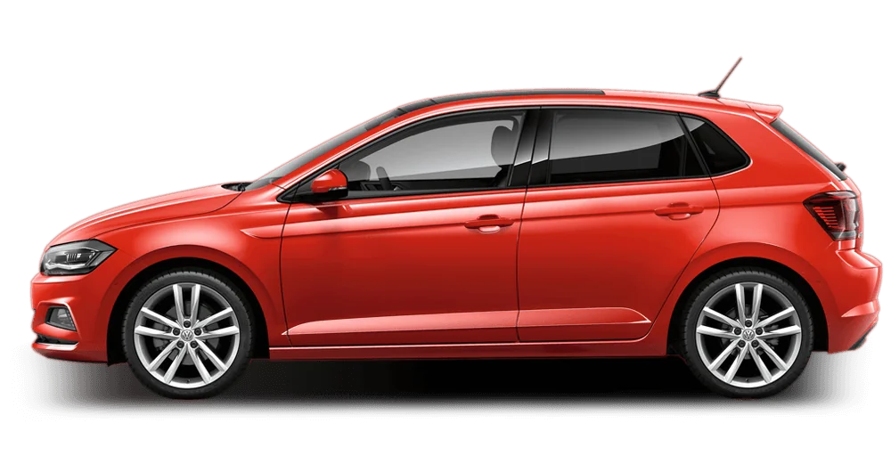 Volkswagen Polo rojo vista lateral completa sobre fondo blanco